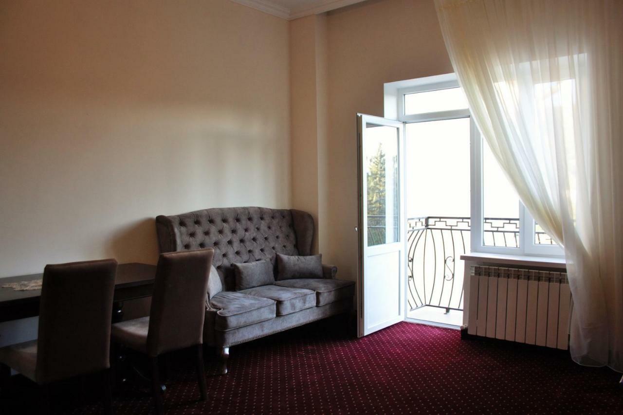 Korona Hotel Nalchik Luaran gambar